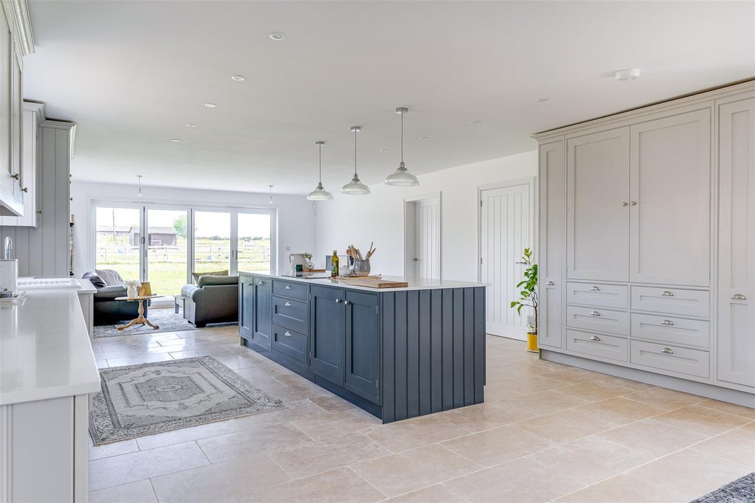 House in Bishop's Stortford, England 2 - 17665381