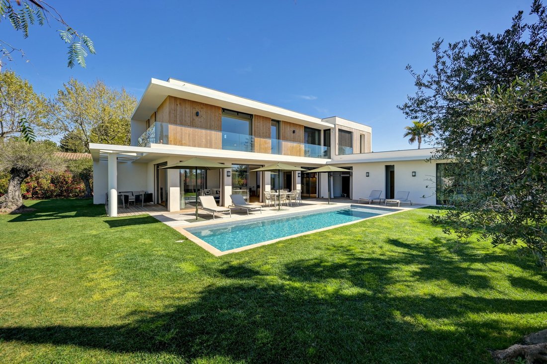 House in Le Tholonet, Provence-Alpes-Côte d'Azur, France 1 - 17666704