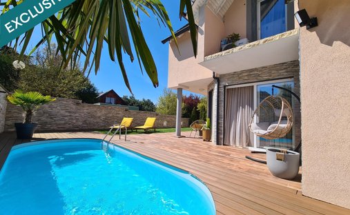 House in Ouest, Saverne, France 1