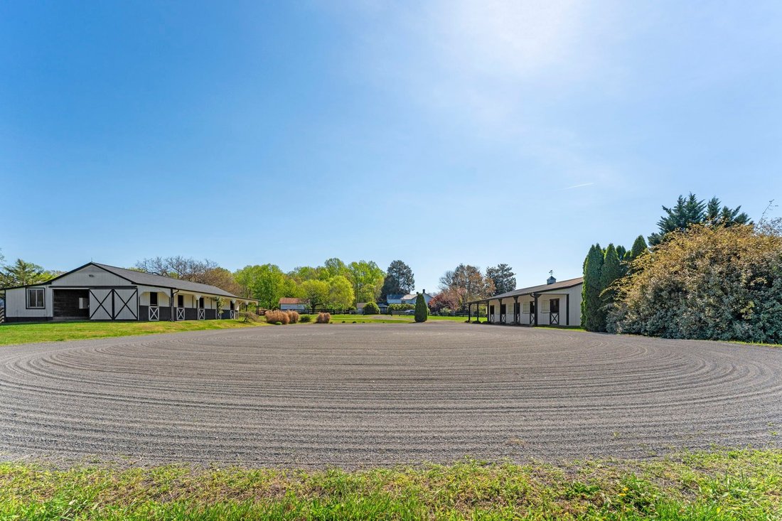 Farm Ranch in Culpeper, Virginia, United States 2 - 17386258