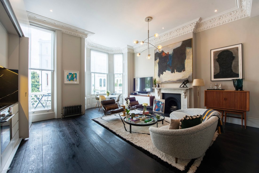 Apartment in Holland Park, Kensington And Chelsea, England 1 - 17662549