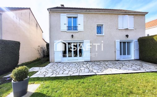 House in Saint-Brice-sous-Foret, Ile-de-France, France 1