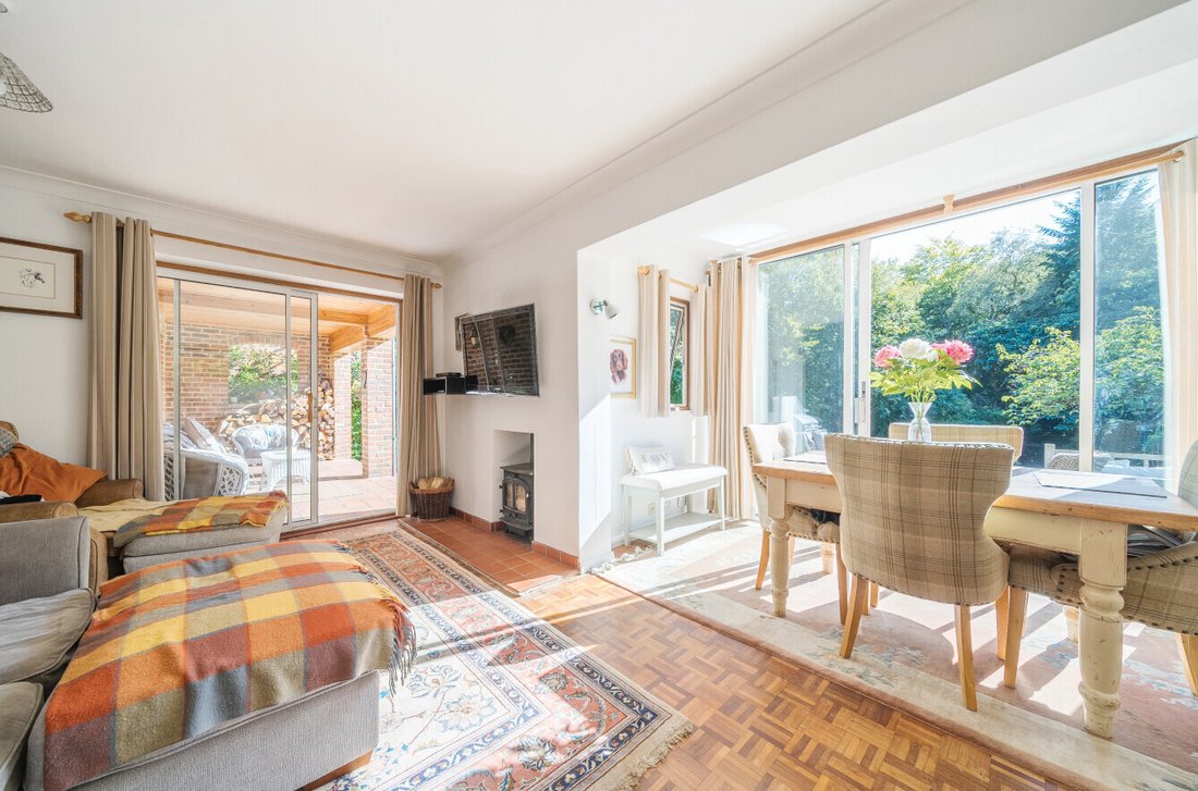 Haus in Headley, England 2 - 17662556