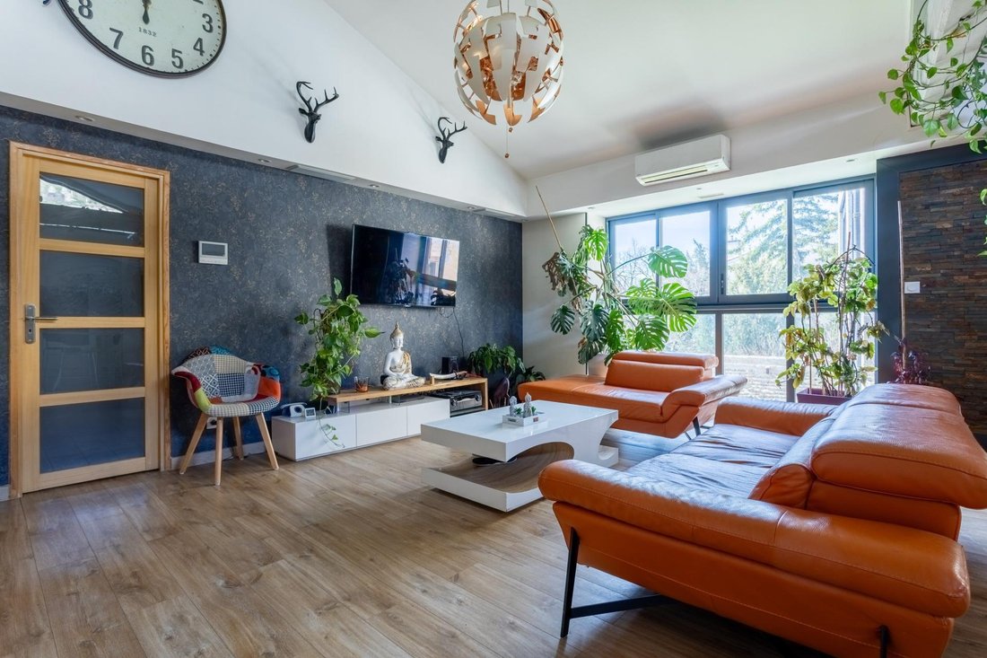 House in La Roche-Blanche, Auvergne-Rhône-Alpes, France 5 - 17340230