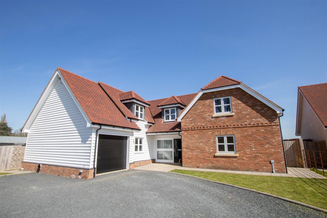 House in Bishop's Stortford, England 1 - 17665381