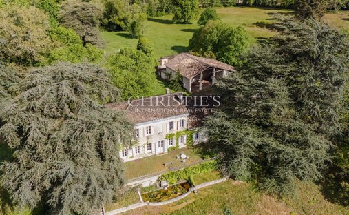 Estate in Lagorce, Nouvelle-Aquitaine, France 1