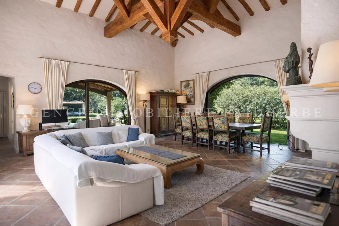 House in Zone Ouest Urbaine, Saint-Tropez, France 4 - 17663904