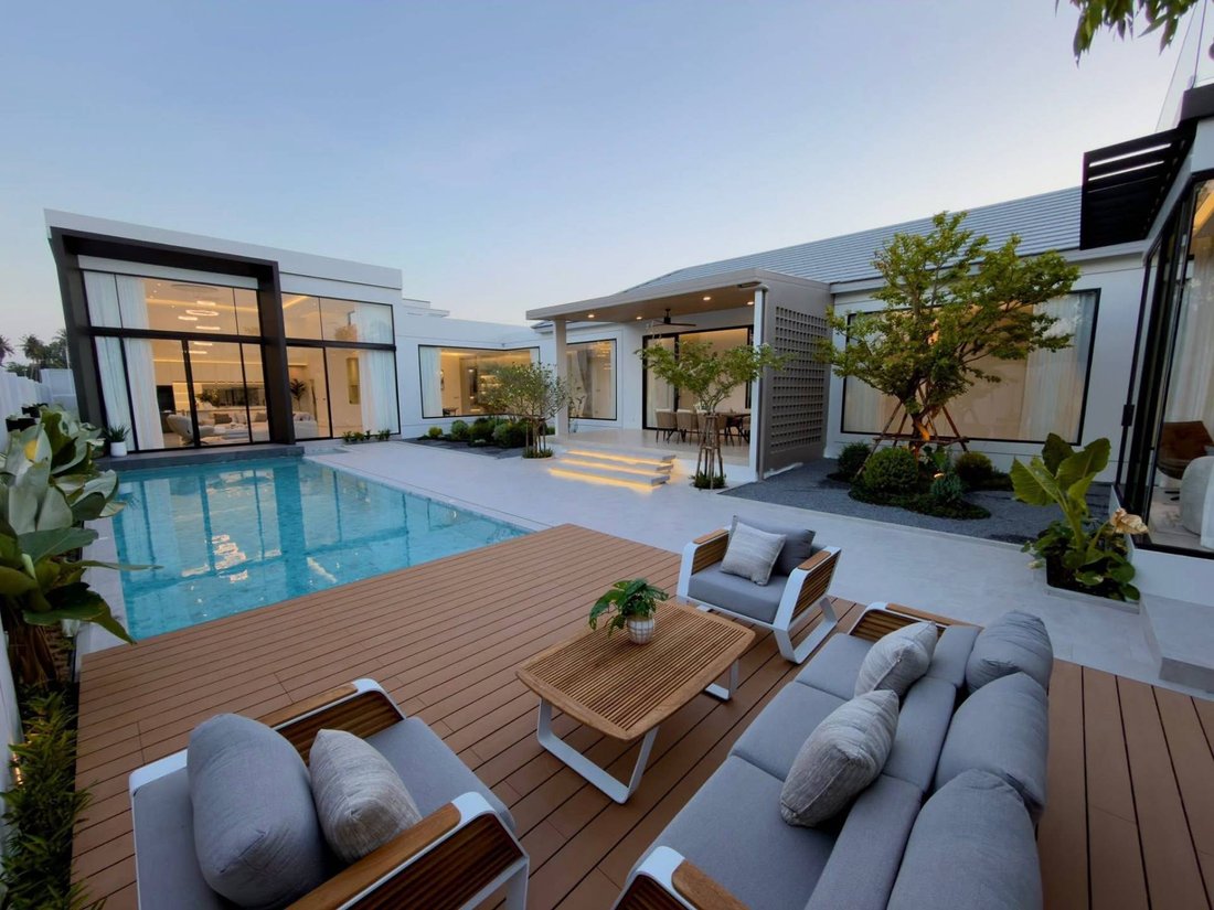 Villa in Pattaya City, Chon Buri, Thailand 2 - 17665392
