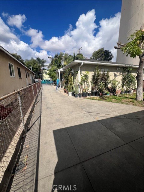 Huntington Park, California, United States 1 - 17665048