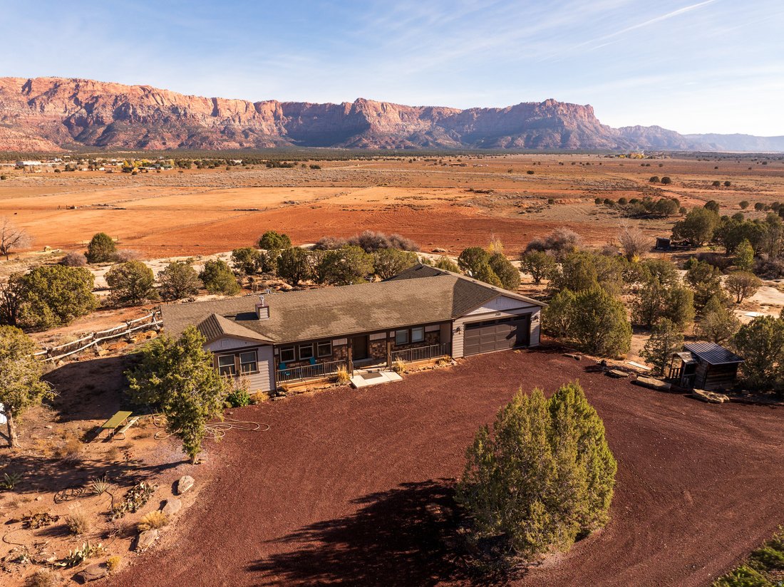 House in Hurricane, Utah, United States 2 - 17663128
