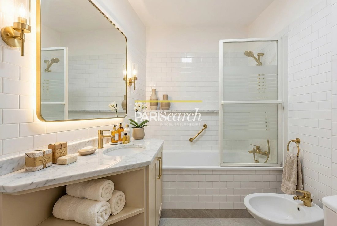 Apartment in Bois de Vincennes, Paris 12e Arrondissement, Paris 4 - 17663725
