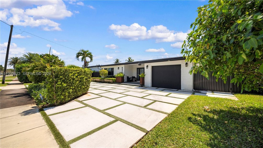 House in Hollywood, Florida, United States 4 - 17665221