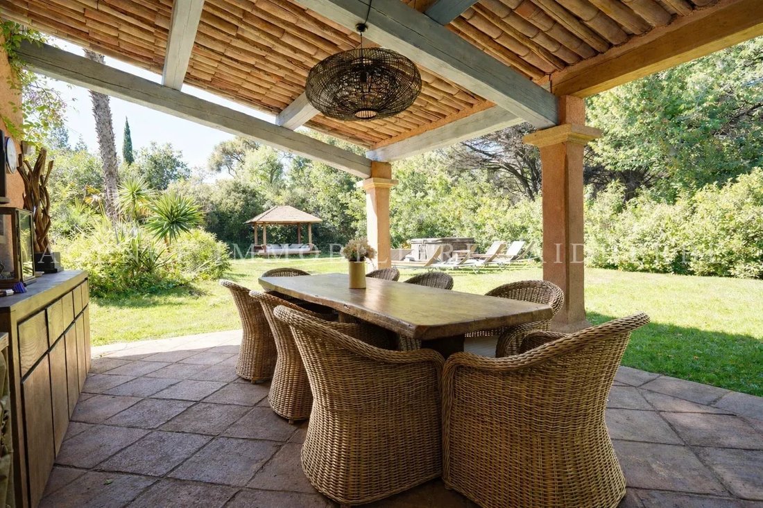 House in Zone Ouest Urbaine, Saint-Tropez, France 5 - 17663904