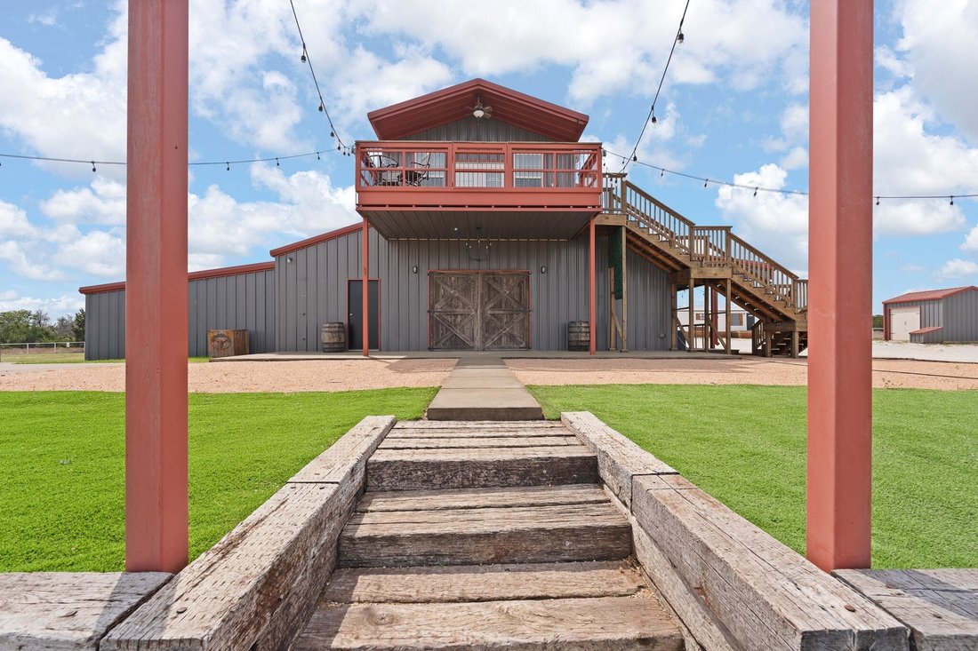 House in Glen Rose, Texas, United States 1 - 17666555