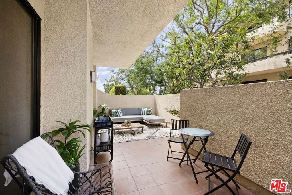 Condo in Los Angeles, California, United States 4 - 17666658