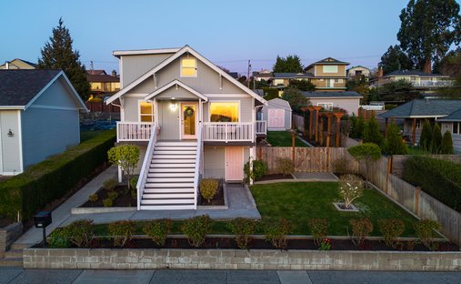 House in Renton, Washington, United States 1