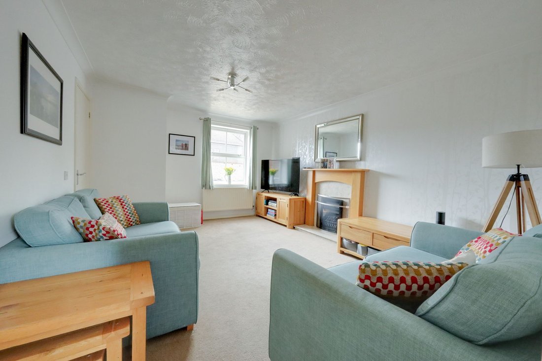 House in Burgess Hill, England 2 - 17663533