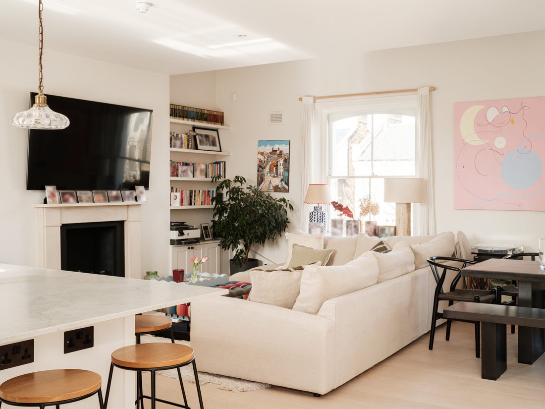Apartment in Ladbroke Grove, Kensington And Chelsea, England 2 - 17662557