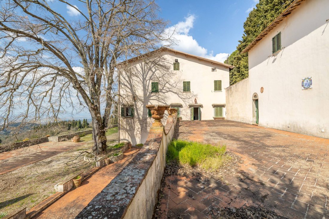 Villa in Fiesole, Tuscany, Italy 4 - 17667552