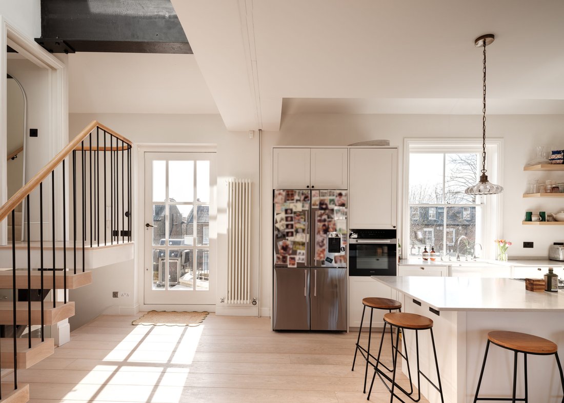 Apartment in Ladbroke Grove, Kensington And Chelsea, England 3 - 17662557