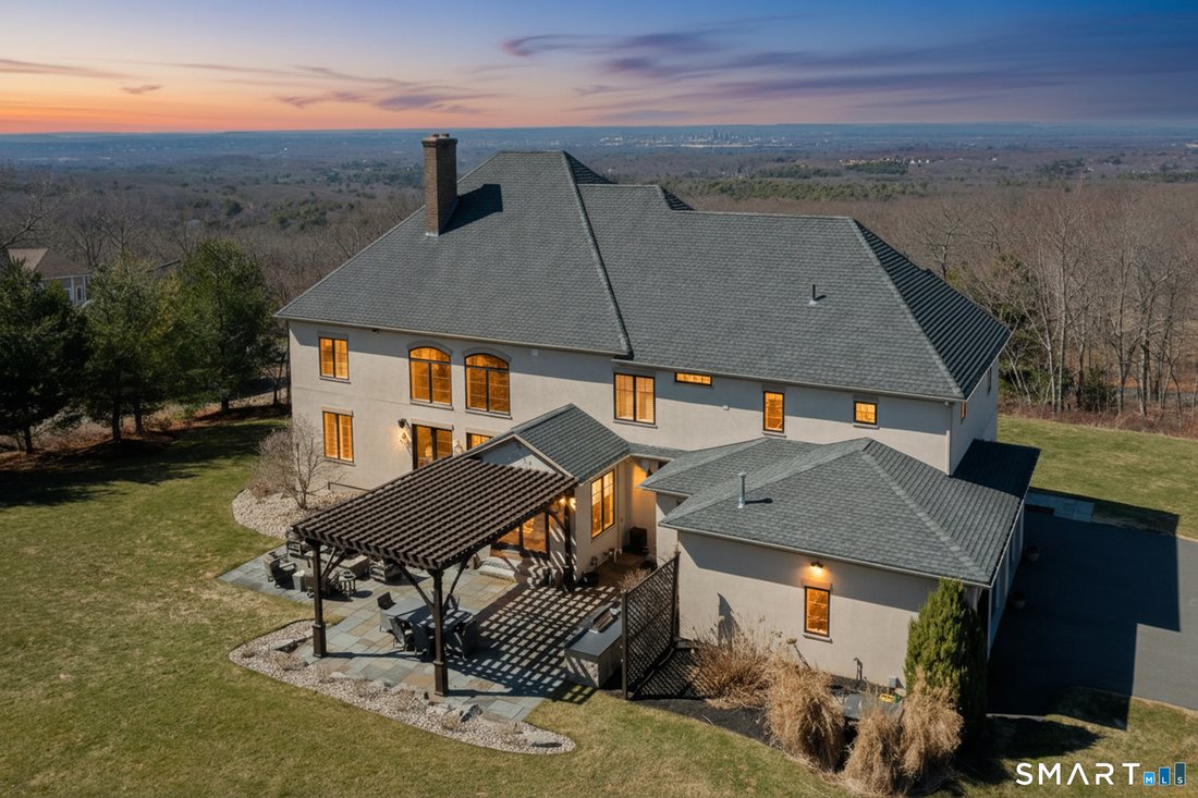 House in Glastonbury, Connecticut, United States 2 - 17544395