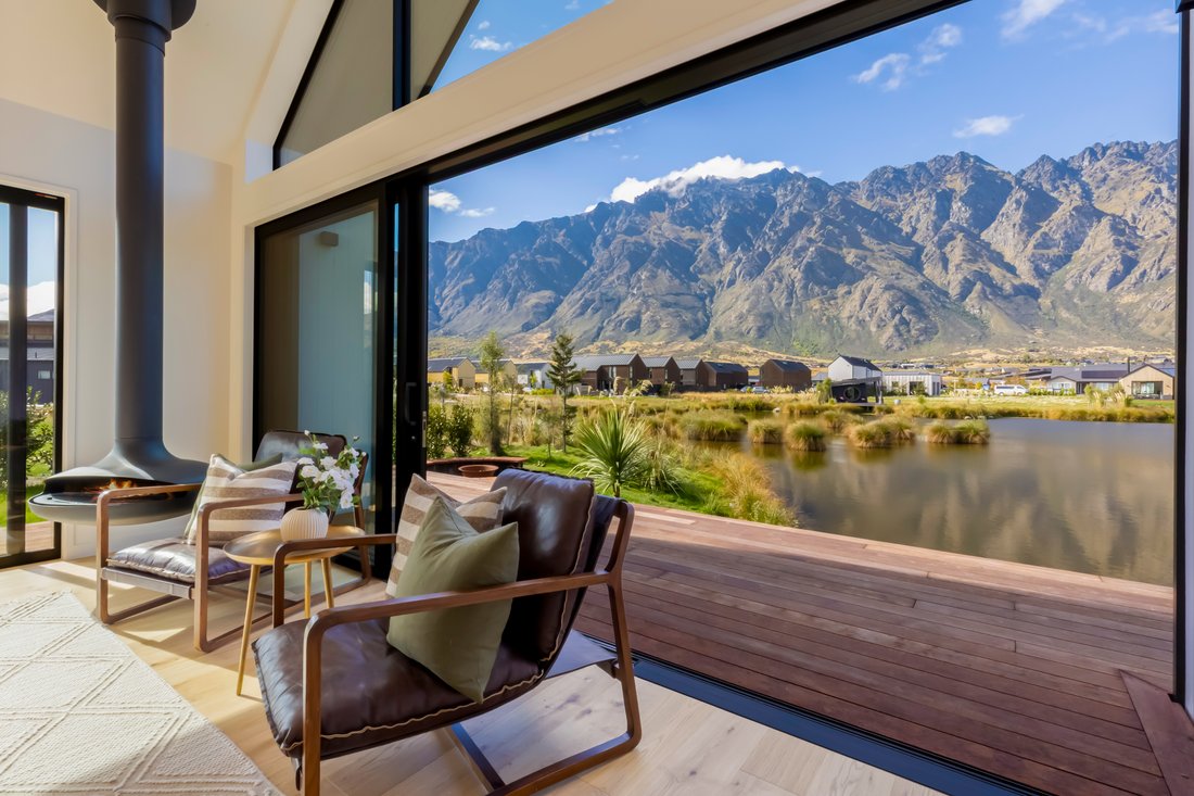 House in Queenstown, Otago, New Zealand 4 - 17665091