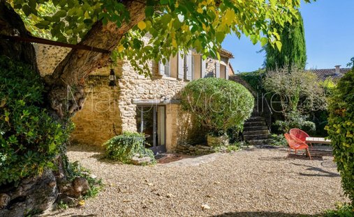 House in Cabrières-d'Avignon, Provence-Alpes-Côte d'Azur, France 1