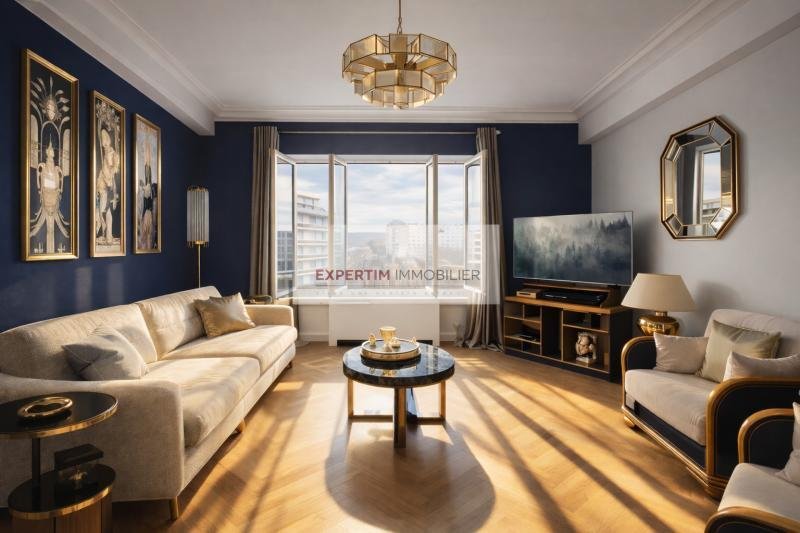Apartment in Domaine National du Château, Versailles, France 3 - 17663384