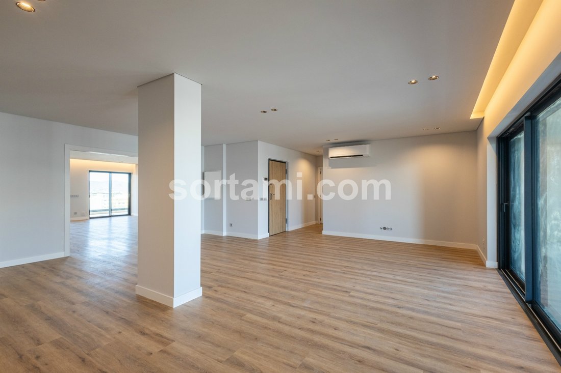 Apartment in Faro (Se e Sao Pedro), Algarve, Portugal 4 - 17667063