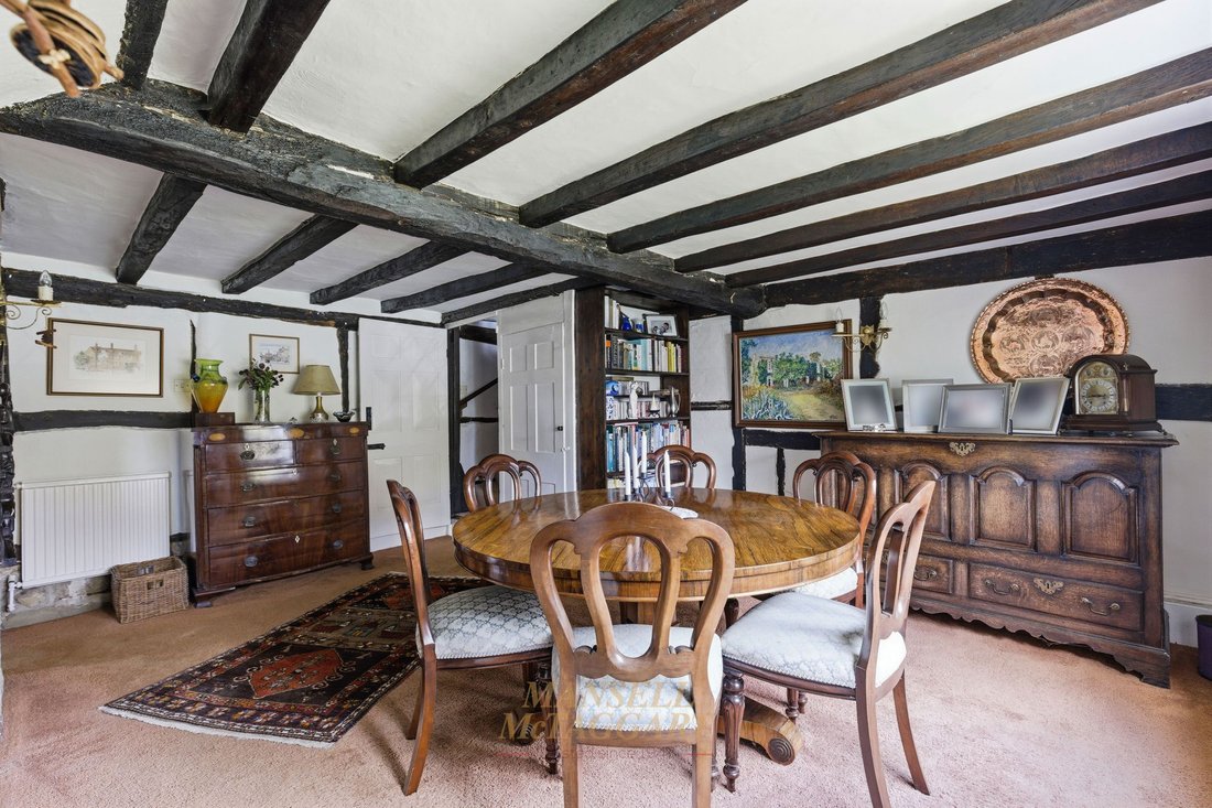 House in Sharpthorne, England 2 - 17663527
