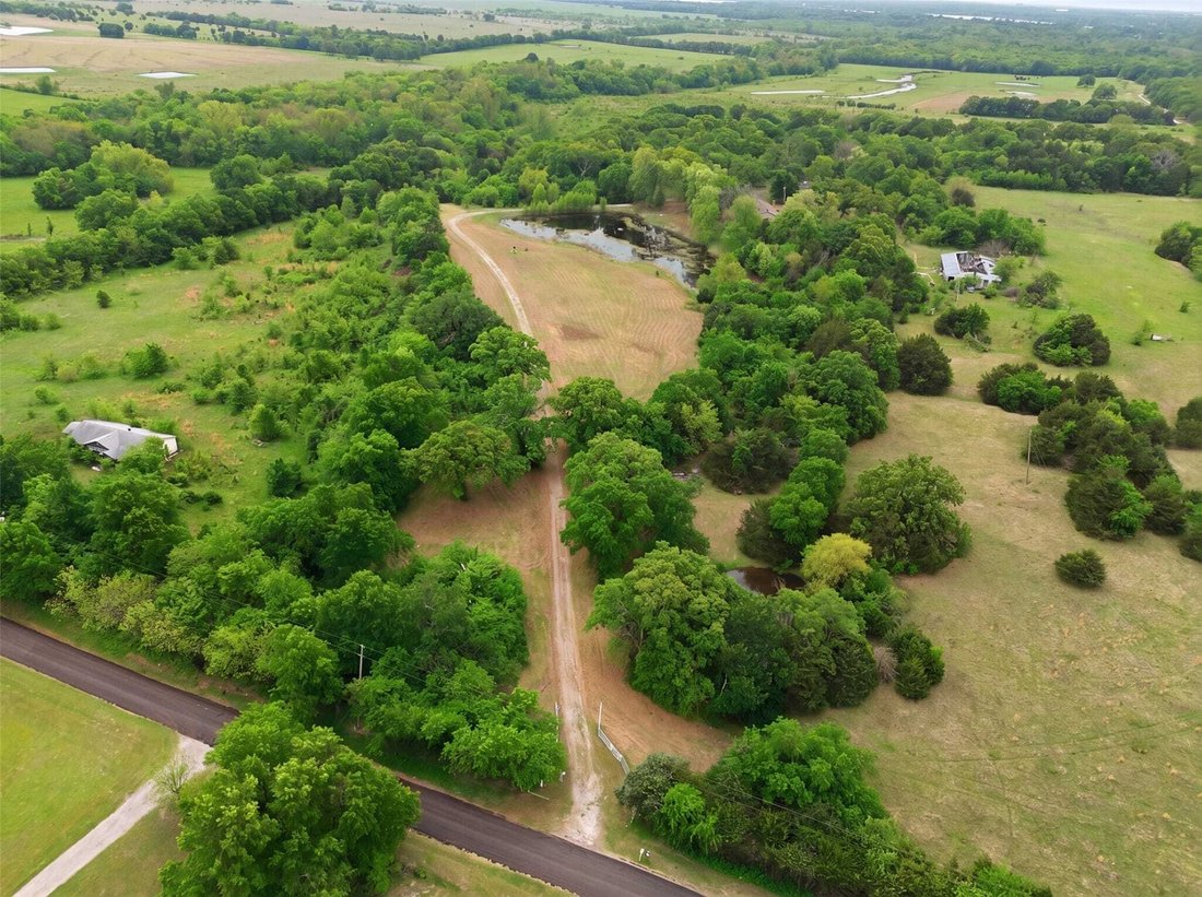 House in Celeste, Texas, United States 1 - 17667636