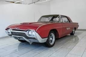 Coupe in Glendale, United States 1 - 17668535