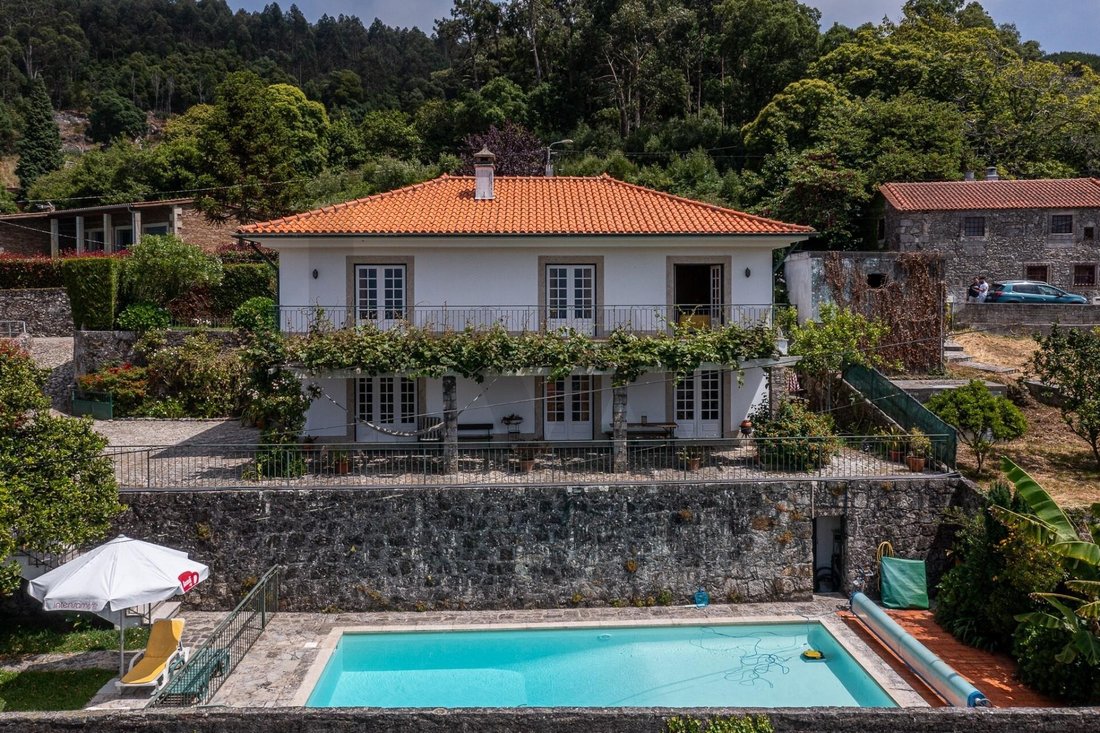 Townhouse in Moledo e Cristelo, Viana do Castelo District, Portugal 1 - 17668506
