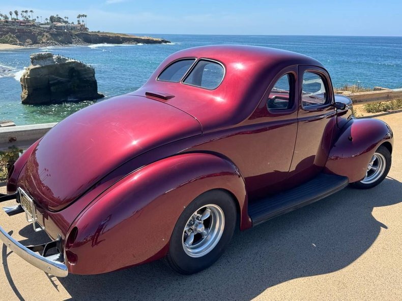 Coupe in Glendale, United States 4 - 17668537