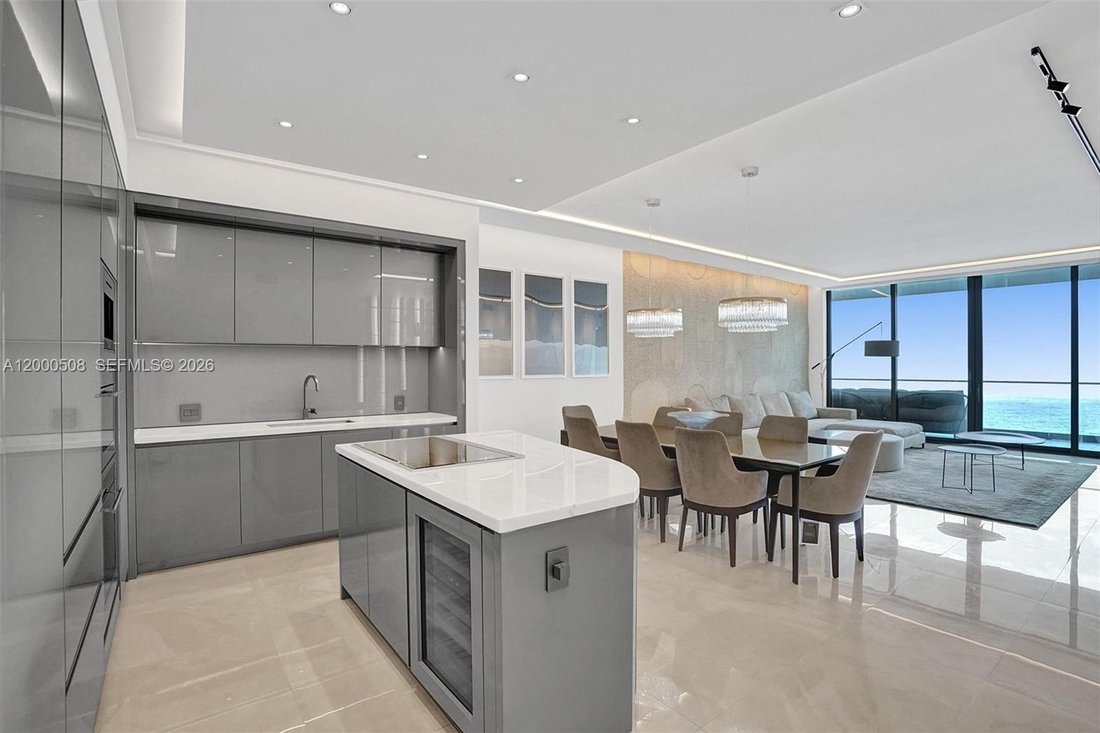Condo in Sunny Isles Beach, Florida, United States 1 - 17668423