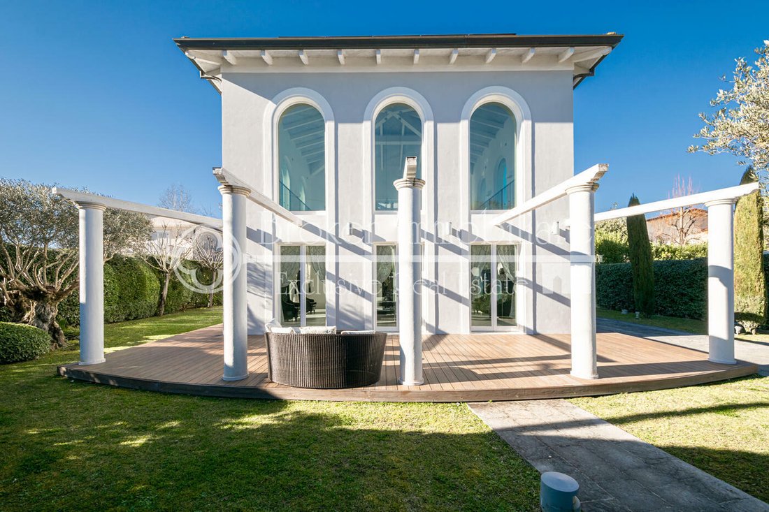 Villa in Center, Forte dei Marmi, Tuscany 4 - 15981874