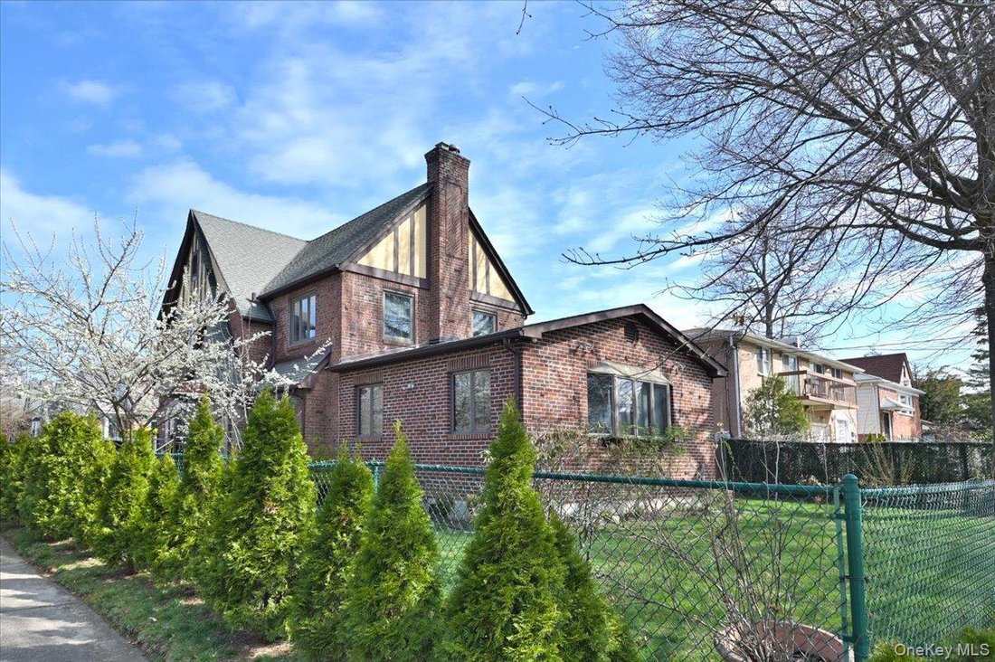 House in New York, New York, United States 2 - 17668450