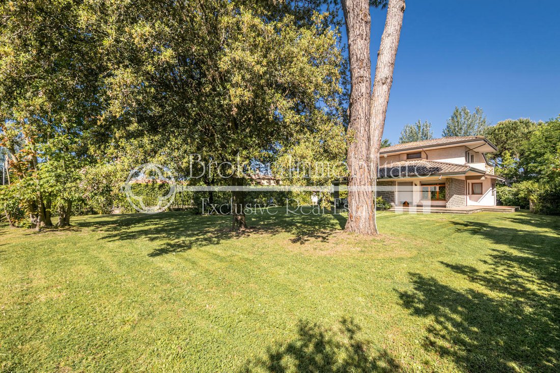 Villa in Center, Forte dei Marmi, Tuscany 1 - 15701058