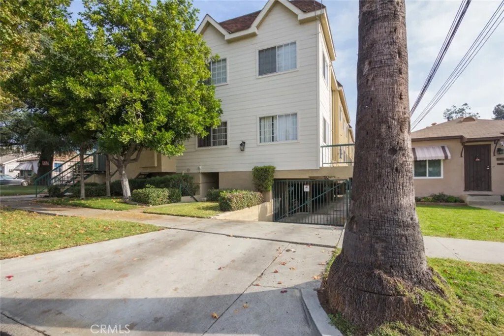 Glendale, California, United States 3 - 17070268