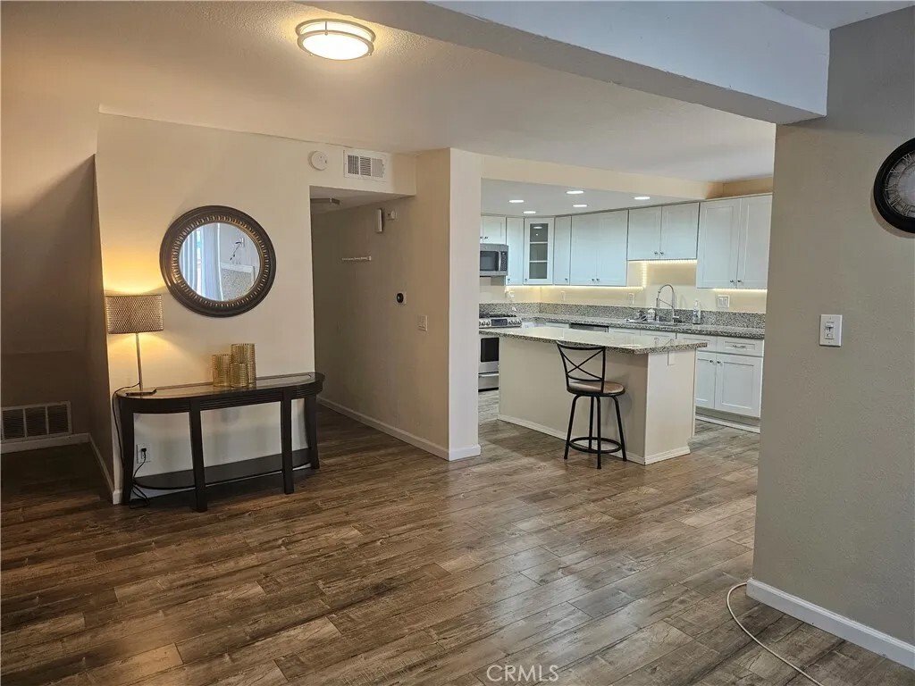 Condo in Orange, California, United States 5 - 17668124