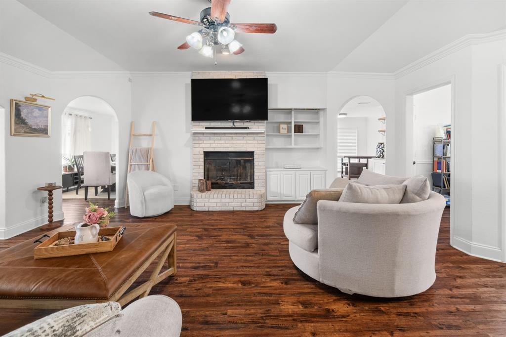 House in Crowley, Texas, United States 2 - 17668415