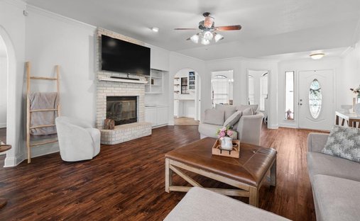 House in Crowley, Texas, United States 1