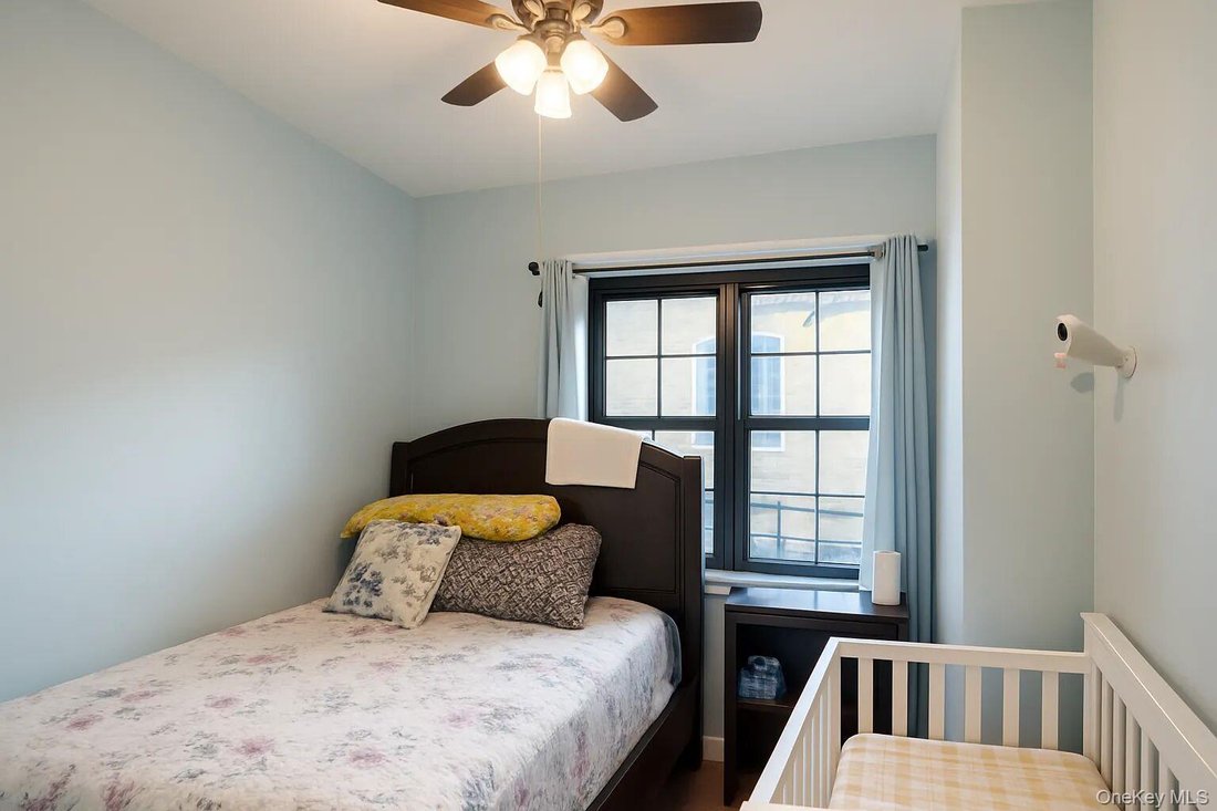 House in New York, New York, United States 3 - 17668057