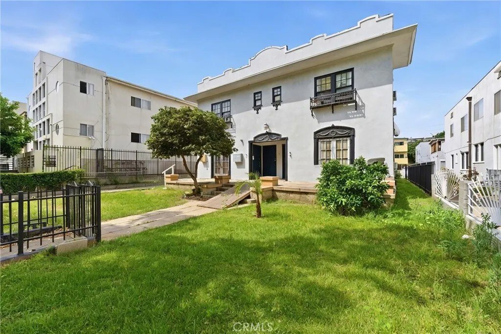 Los Angeles, California, United States 3 - 17668209