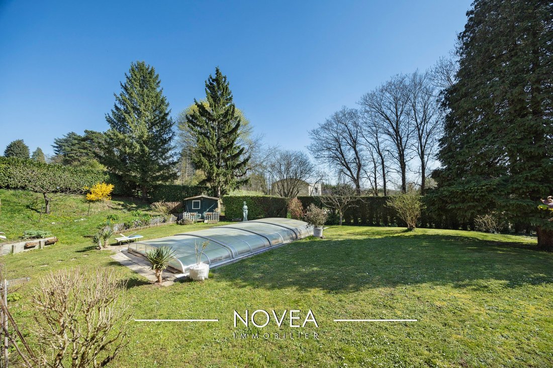 House in Saint-Cyr-au-Mont-d'Or, Auvergne-Rhône-Alpes, France 3 - 17667805