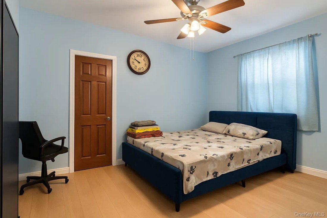 House in New York, New York, United States 2 - 17668057