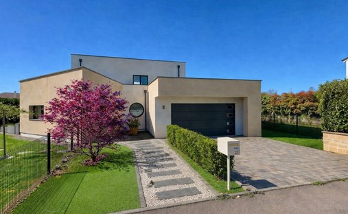 House in Gravelotte, Grand Est, France 1