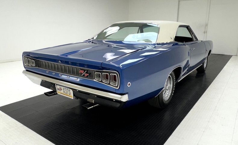Coupe in Morgantown, United States 5 - 17668554