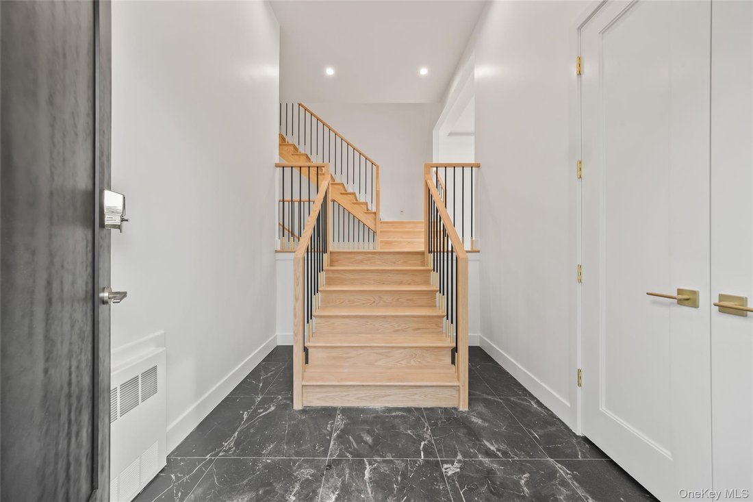 Condo in Spring Valley, New York, United States 2 - 17668443