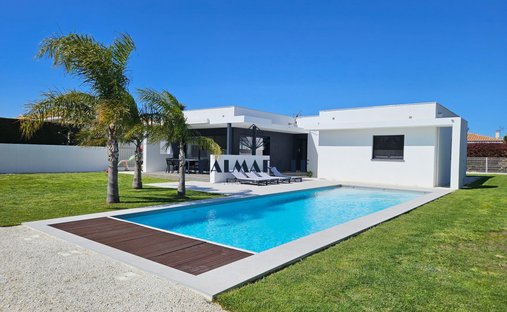 Villa in Corneilla-la-Riviere, Occitania, France 1